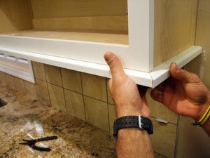 cabinet molding bottom