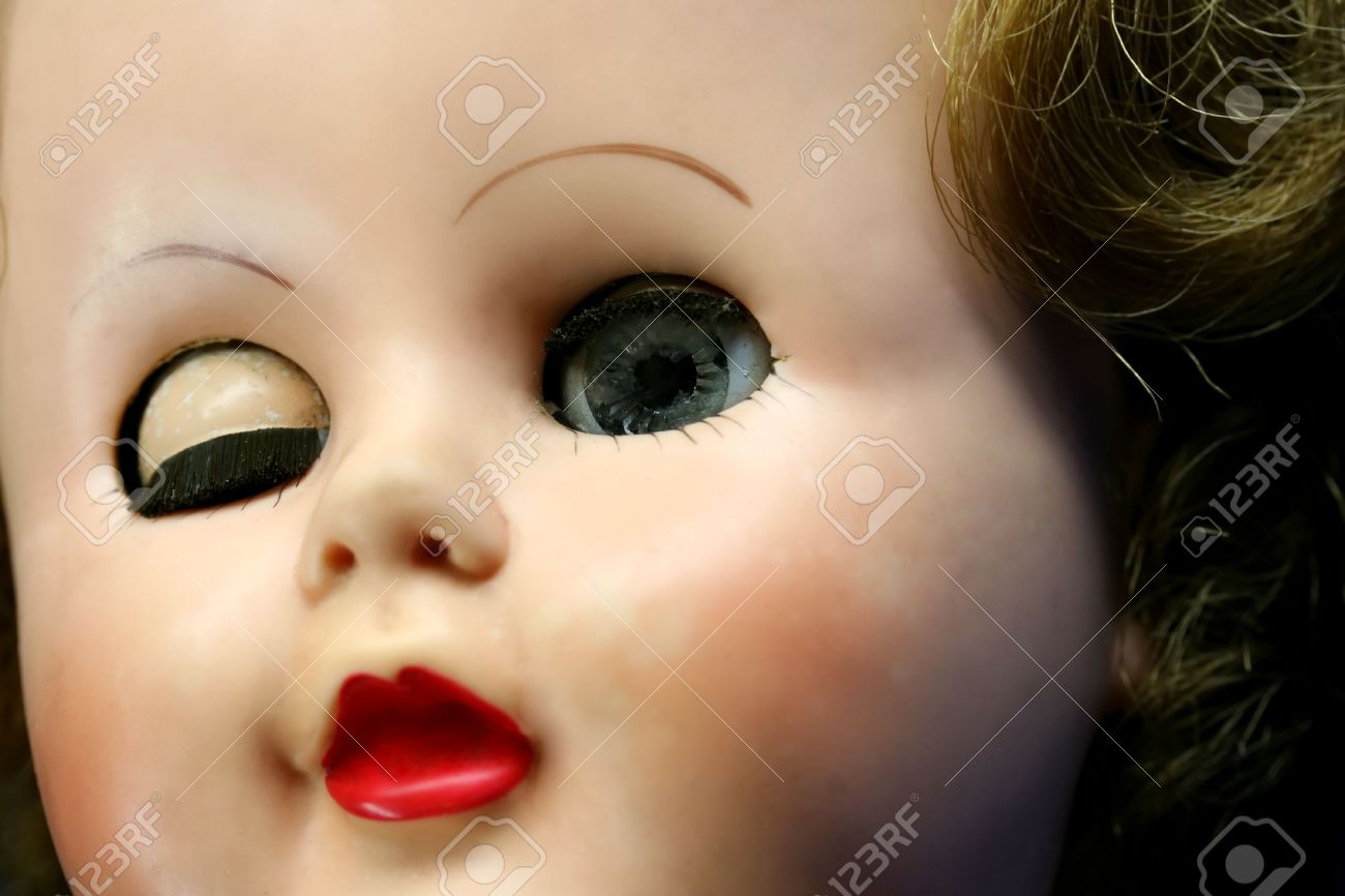 one eyes doll
