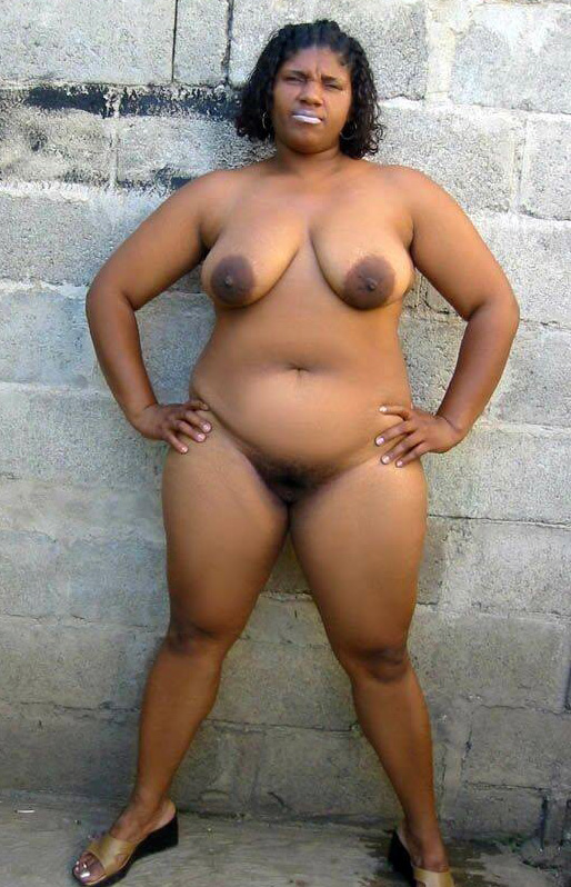 mature topless ebony amateur