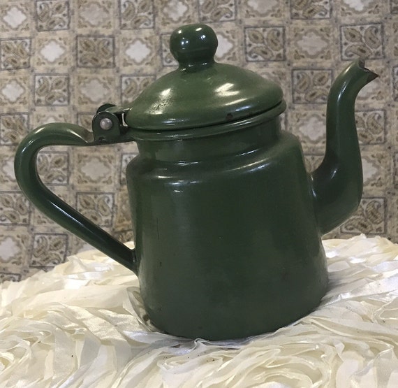 pot vintage green tea